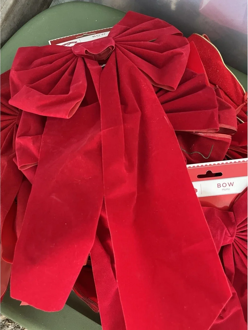Vintage Christmas Floral Red Bows Ribbons Log Bundle